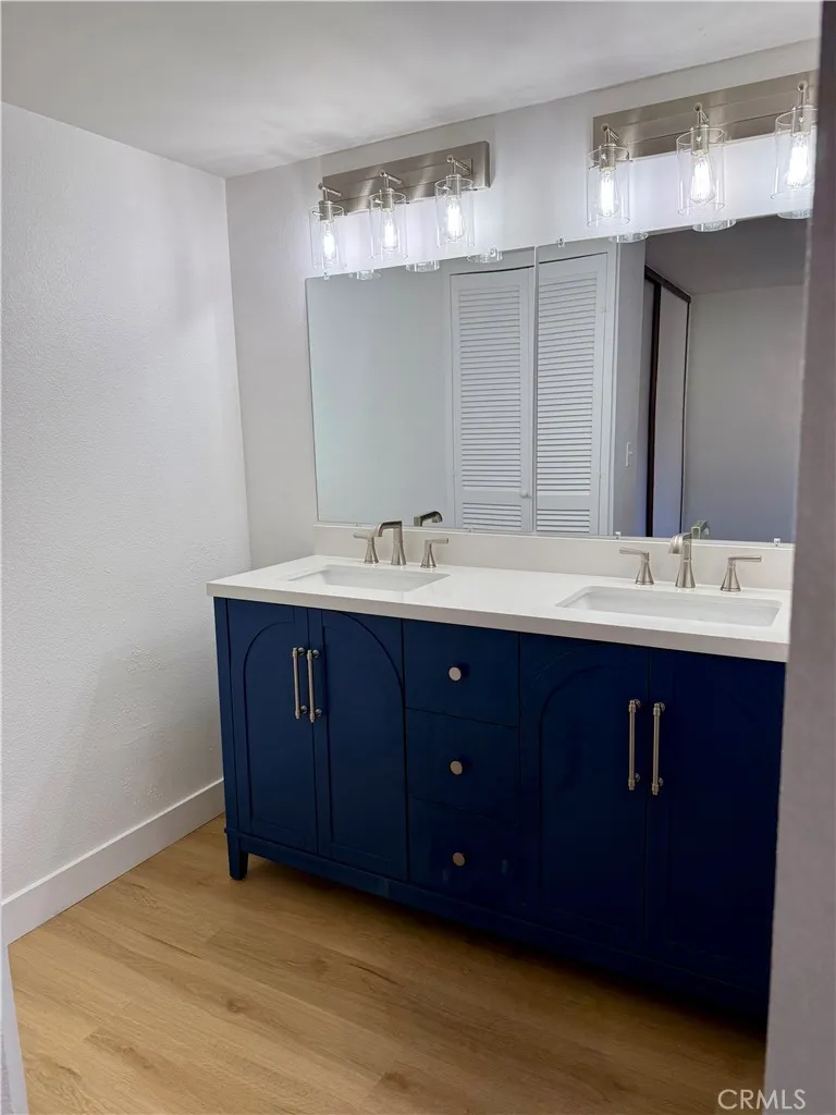 21930 Marylee 98, Woodland Hills, California 91367 home-pic-14