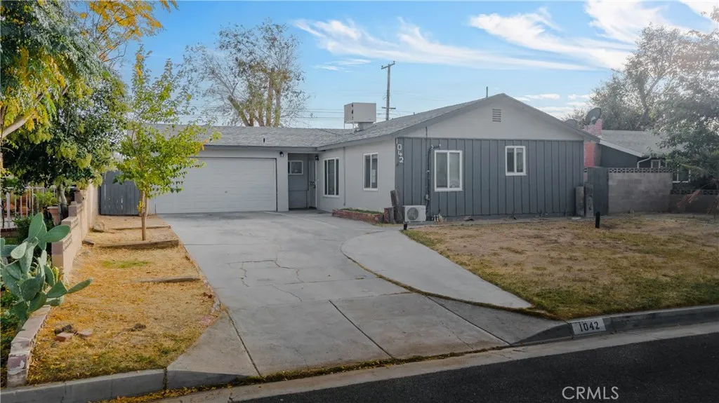 1042 West Avenue J10, Lancaster, California 93534 home-pic-1