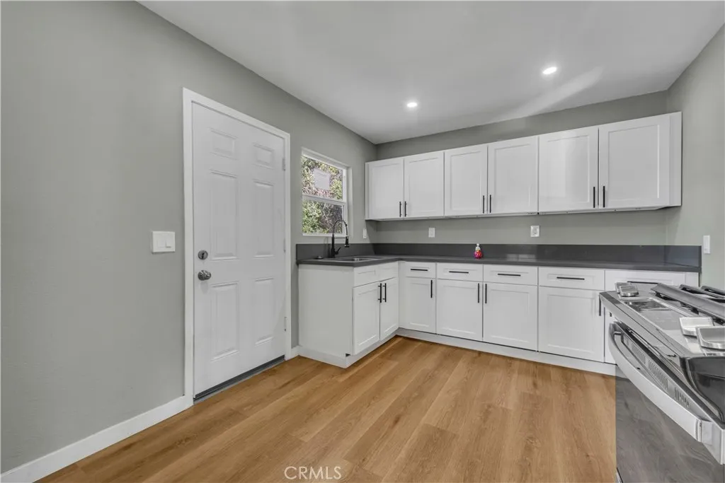 38318 17th Street East, Palmdale, California 93550 home-pic-7
