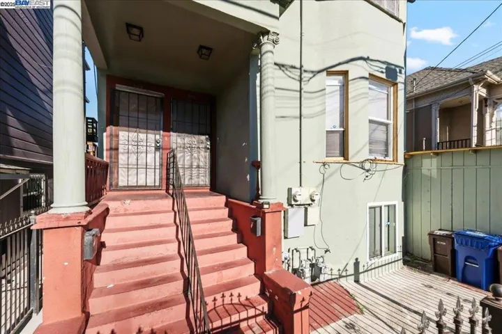 856 has tenant in unit and 858 has tenant in unit and both are month to month.