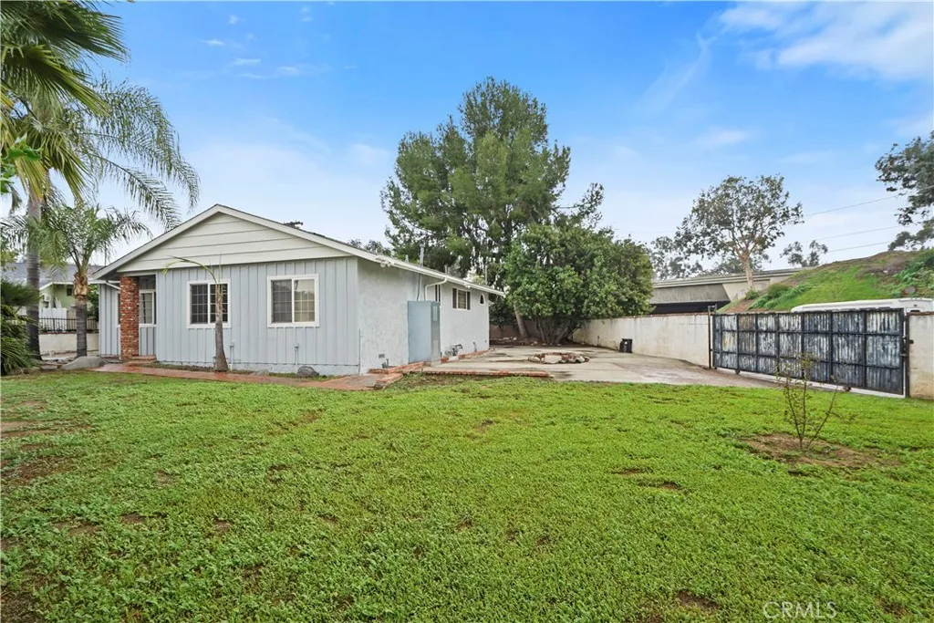 14746 Jaguar, San Fernando, California 91345 home-pic-17