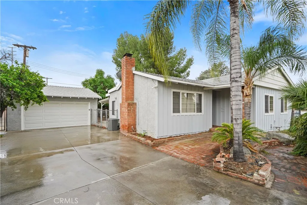 14746 Jaguar, San Fernando, California 91345 home-pic-1