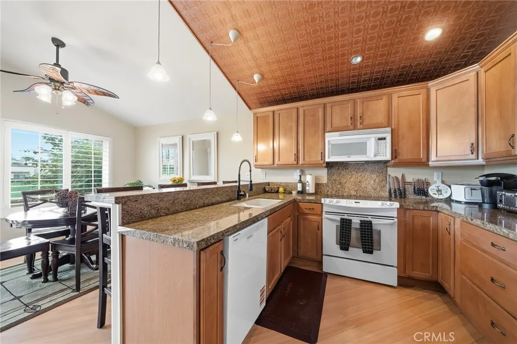 76658 Morocco Road, Palm Desert, California 92211 home-pic-17