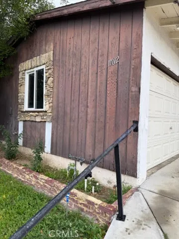 11012 Noble, San Fernando, California 91345