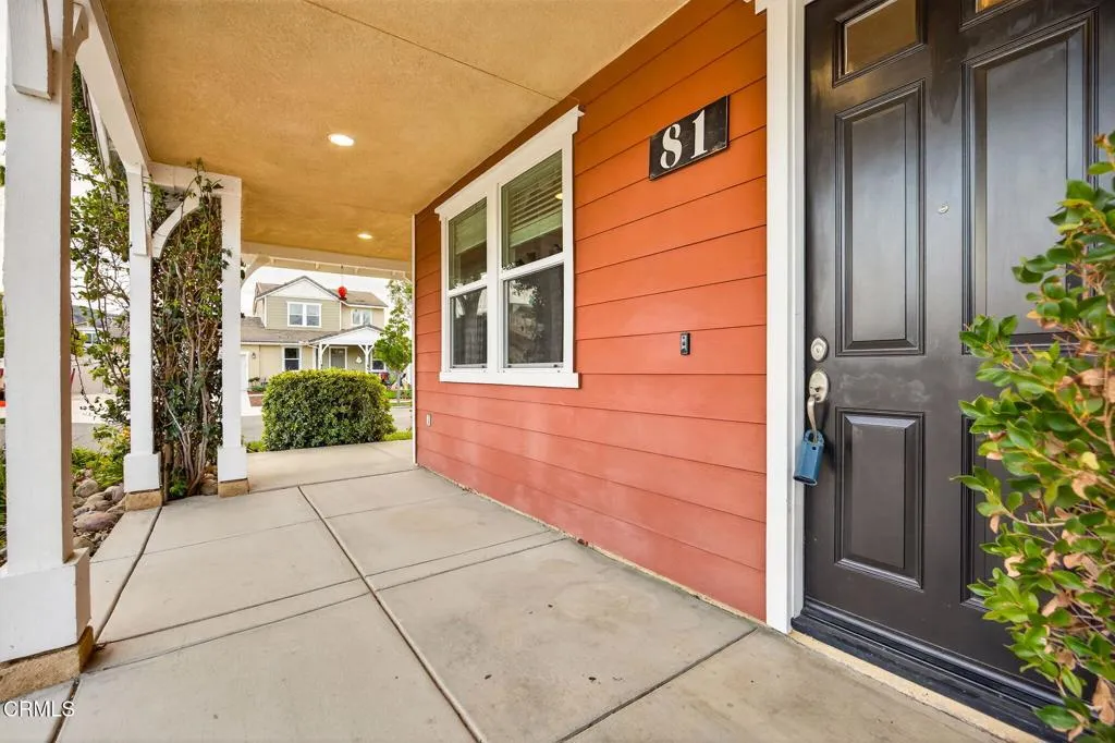 81 Wildwood Lane, Fillmore, California 93015 home-pic-2