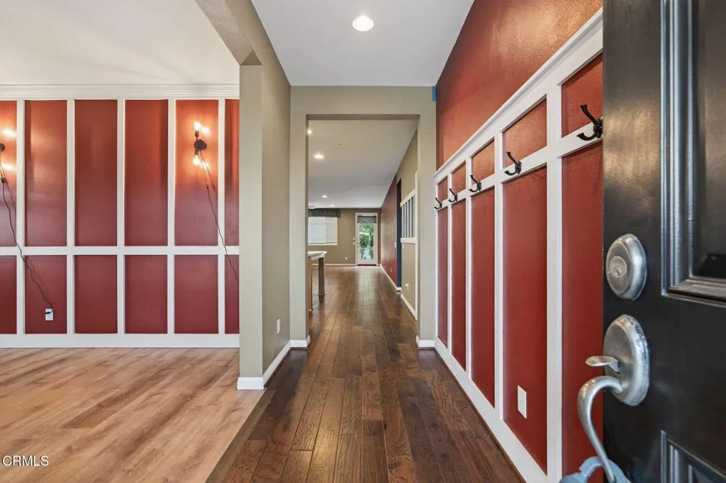 81 Wildwood Lane, Fillmore, California 93015 home-pic-3