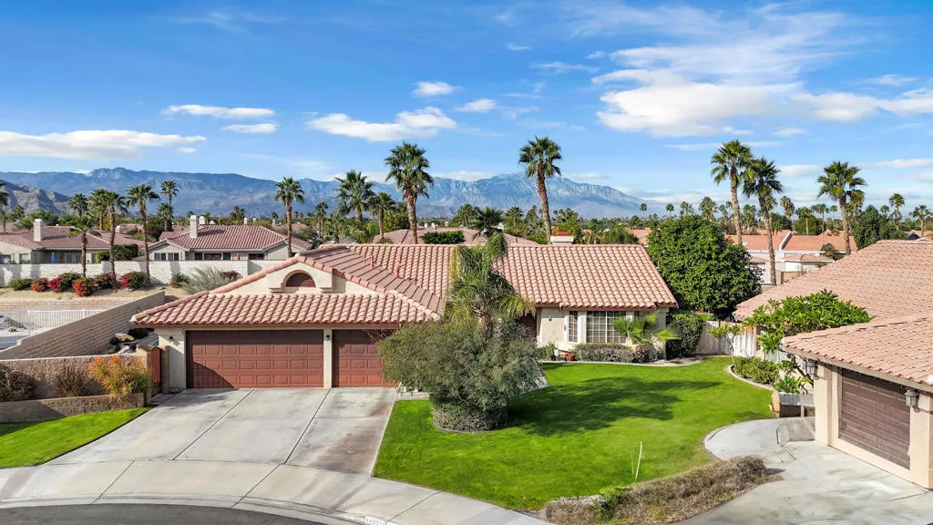 44555 Marguerite Court, La Quinta, California 92253 home-pic-1