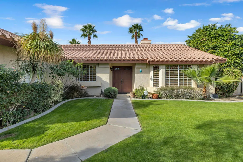 44555 Marguerite Court, La Quinta, California 92253 home-pic-2