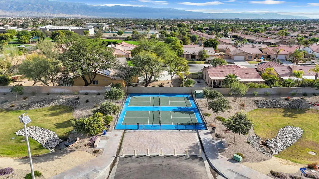 44555 Marguerite Court, La Quinta, California 92253 home-pic-22