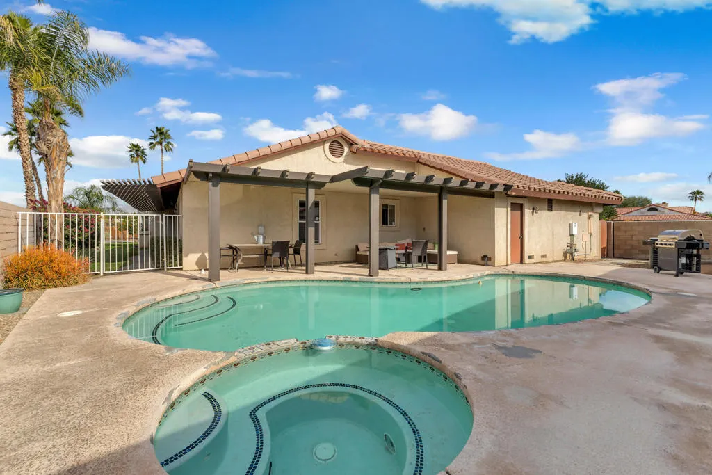 44555 Marguerite Court, La Quinta, California 92253 home-pic-19