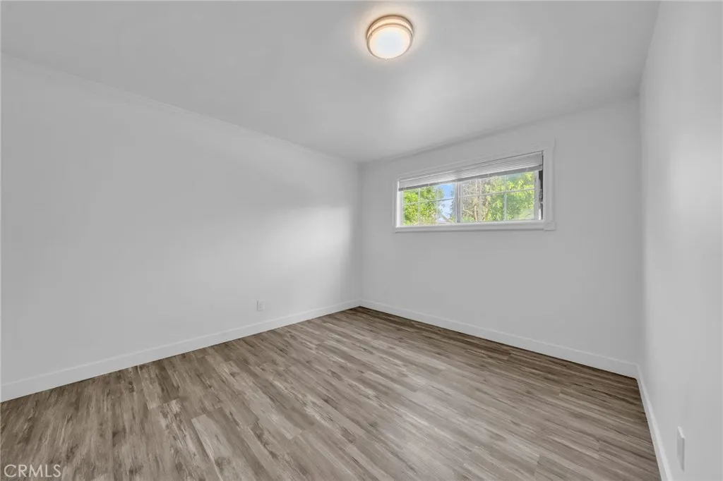 7044 Nestle Avenue, Reseda, California 91335 home-pic-27