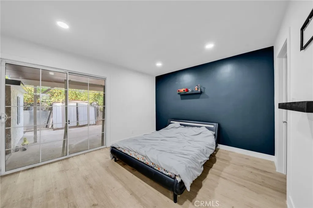 7044 Nestle Avenue, Reseda, California 91335 home-pic-15