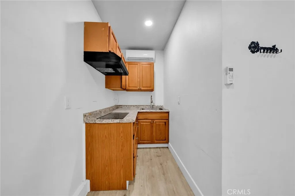 7044 Nestle Avenue, Reseda, California 91335 home-pic-35
