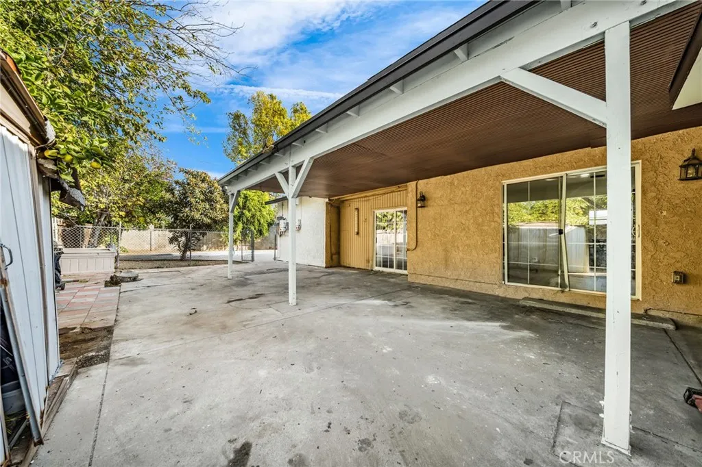 7044 Nestle Avenue, Reseda, California 91335 home-pic-42