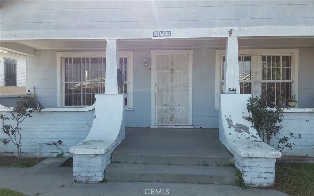 824 W 74th, Los Angeles, California 90044 home-pic-3