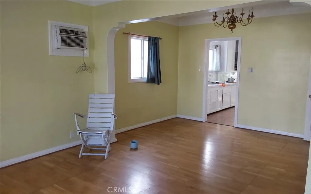 824 W 74th, Los Angeles, California 90044 home-pic-4