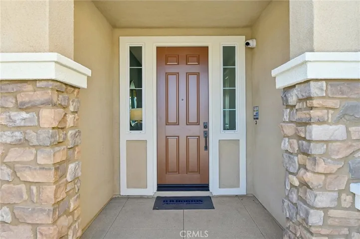 MODEL HOME EXTERIOR