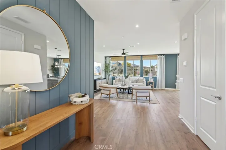 MODEL HOME