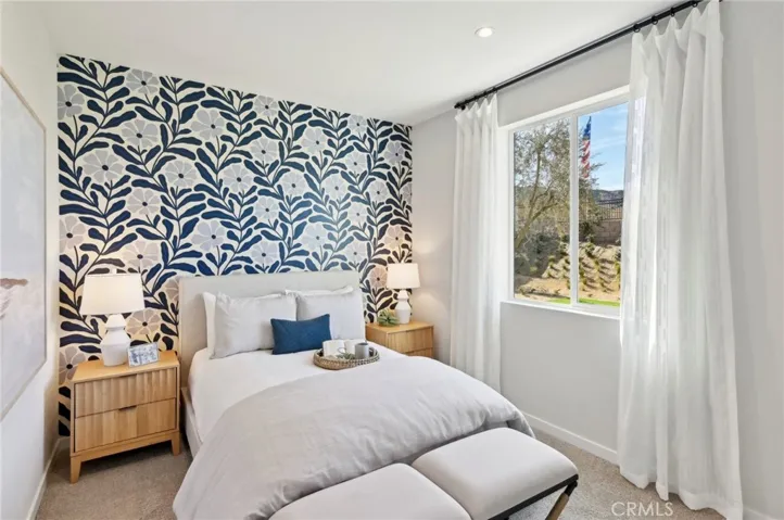 MODEL HOME