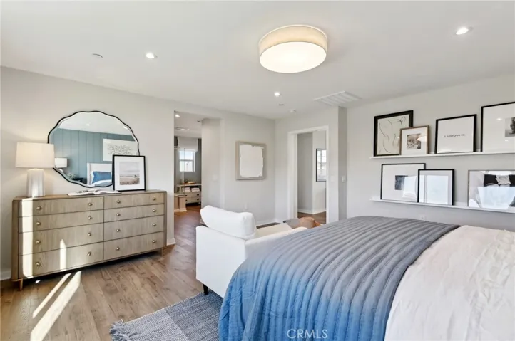 MODEL HOME