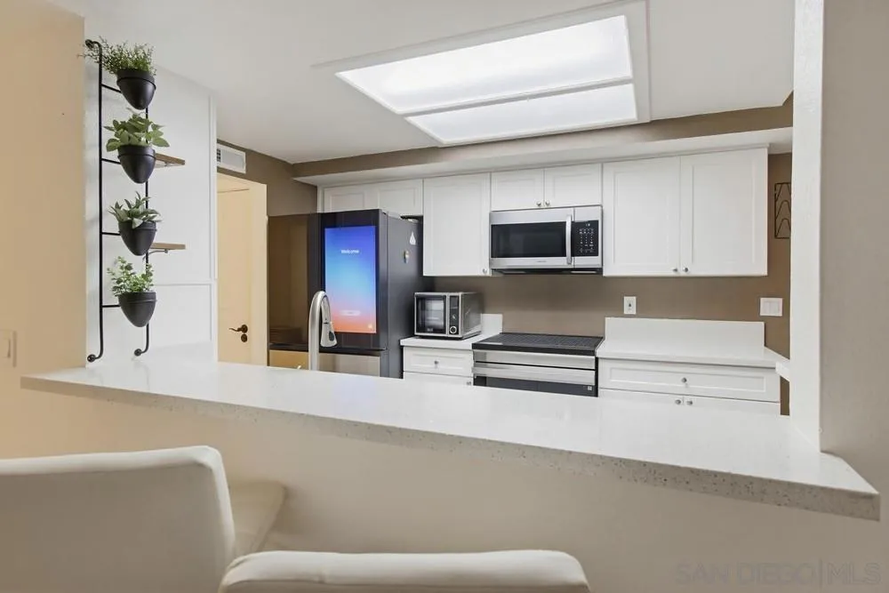 1010 E Washington Ave. 72, Escondido, California 92025 home-pic-7