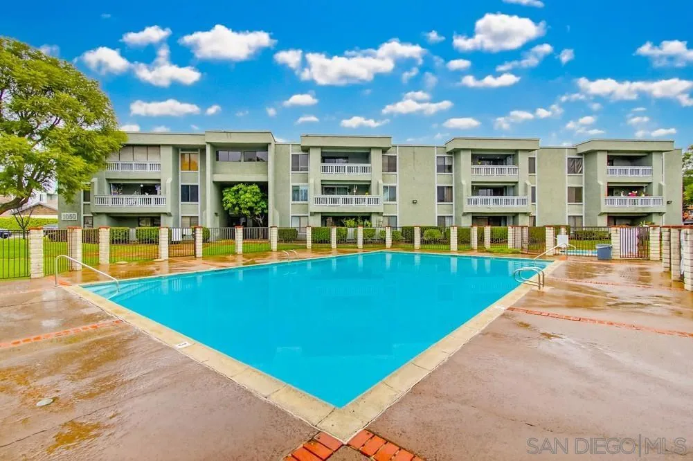 1010 E Washington Ave. 72, Escondido, California 92025 home-pic-23