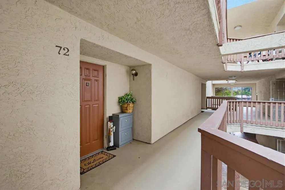1010 E Washington Ave. 72, Escondido, California 92025 home-pic-26