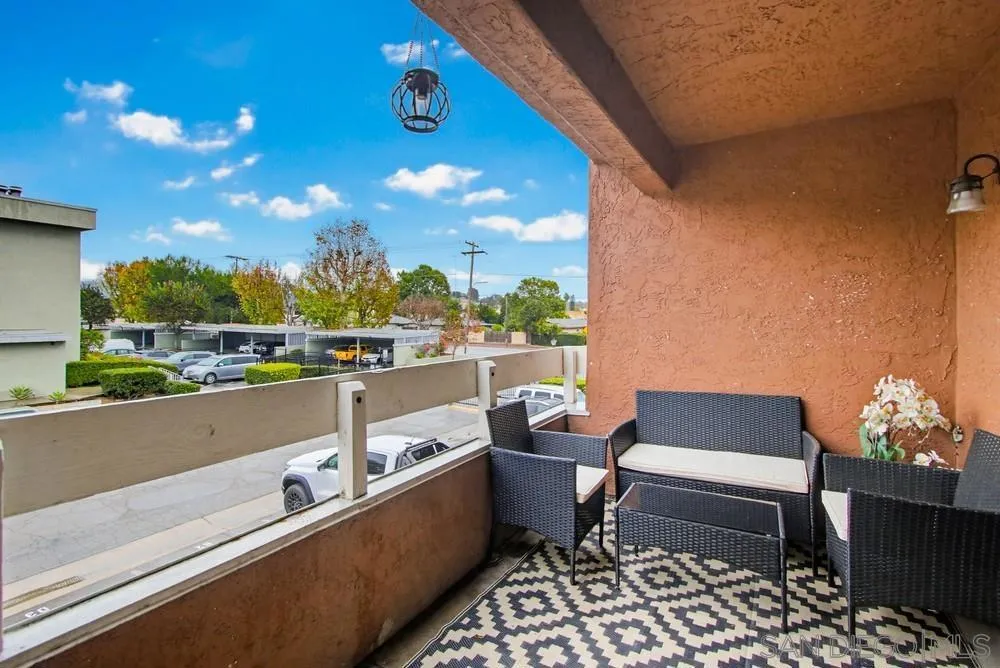 1010 E Washington Ave. 72, Escondido, California 92025 home-pic-17