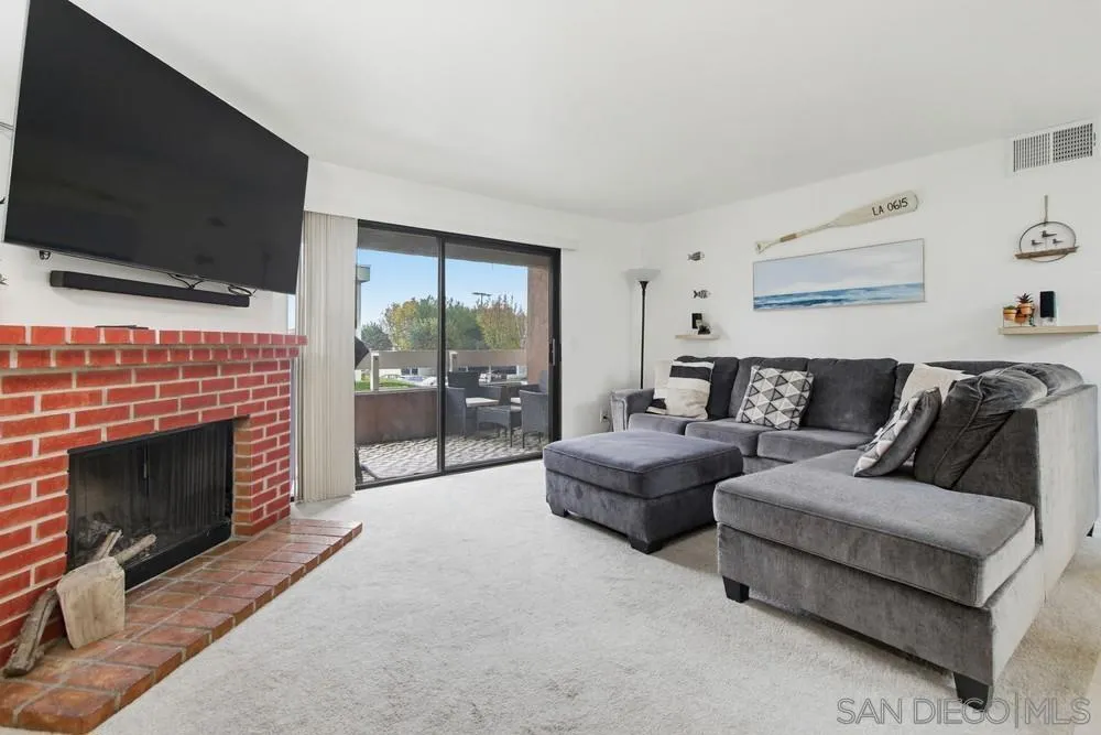 1010 E Washington Ave. 72, Escondido, California 92025 home-pic-3