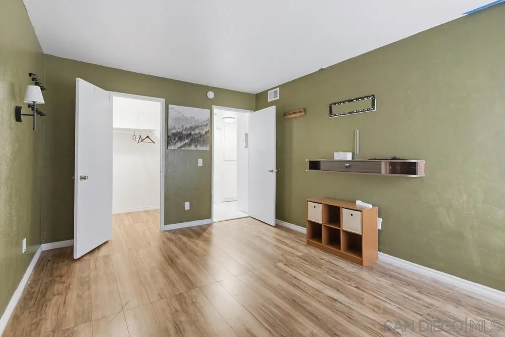 1010 E Washington Ave. 72, Escondido, California 92025 home-pic-11