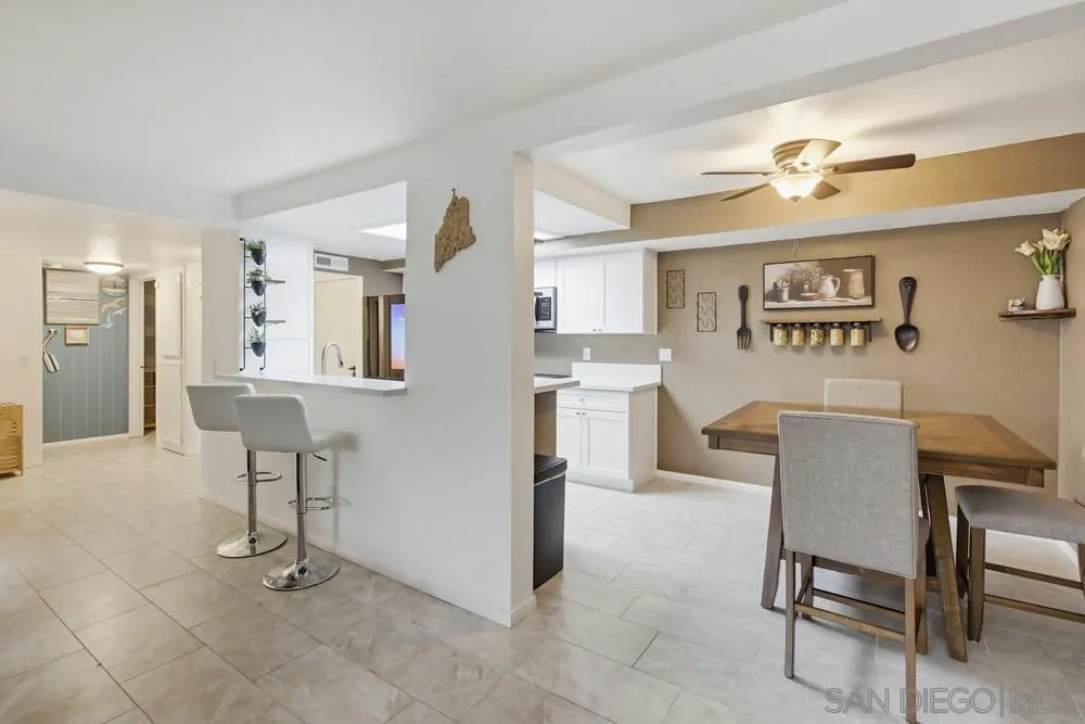 1010 E Washington Ave. 72, Escondido, California 92025 home-pic-2