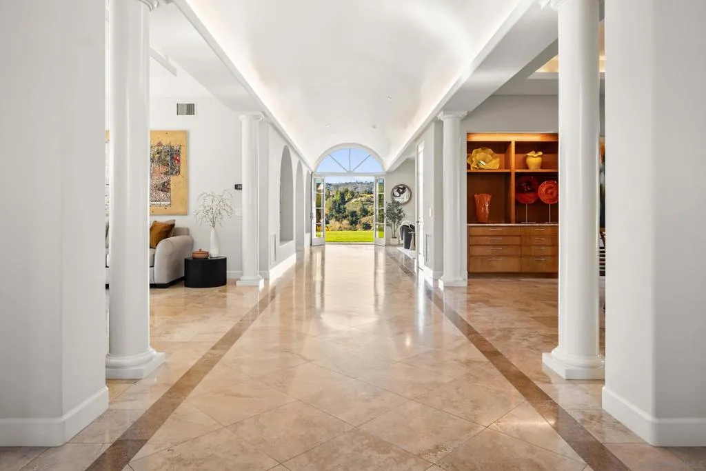 32752 Luiseno Circle Dr, Pauma Valley, California 92061 home-pic-2