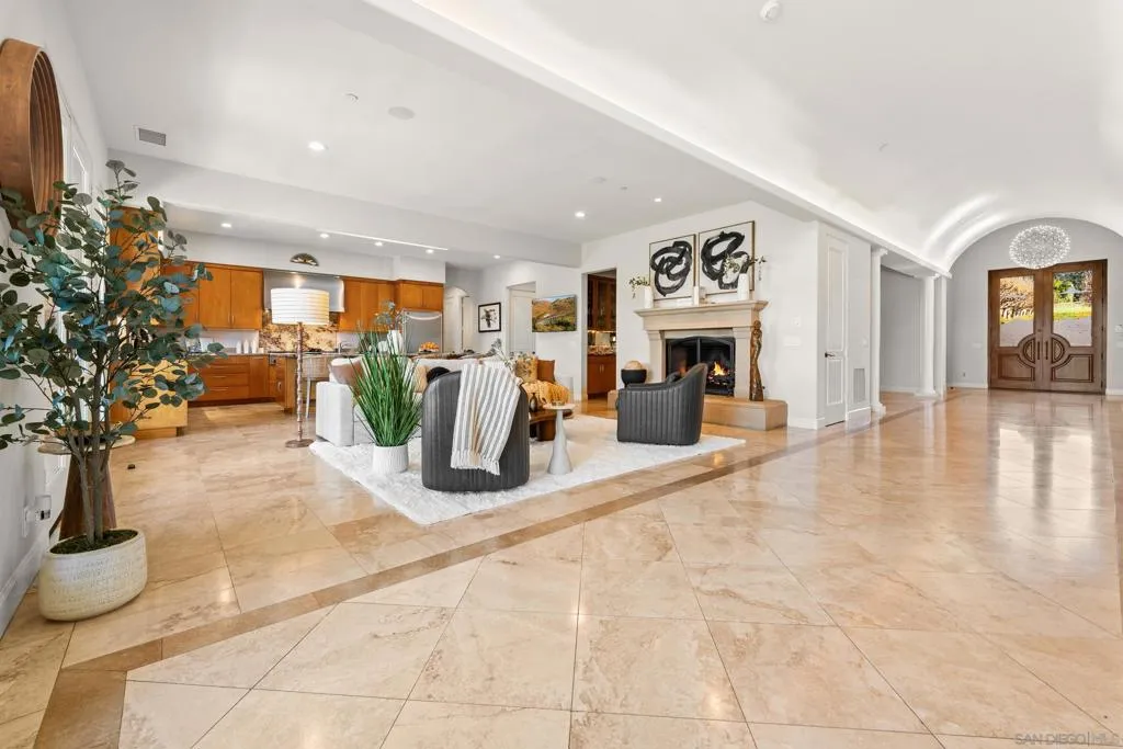 32752 Luiseno Circle Dr, Pauma Valley, California 92061 home-pic-8