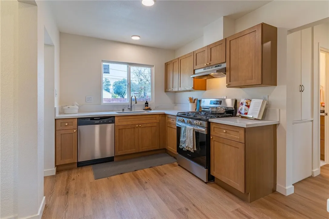 3551 N Pershing Avenue, San Bernardino, California 92405 home-pic-14