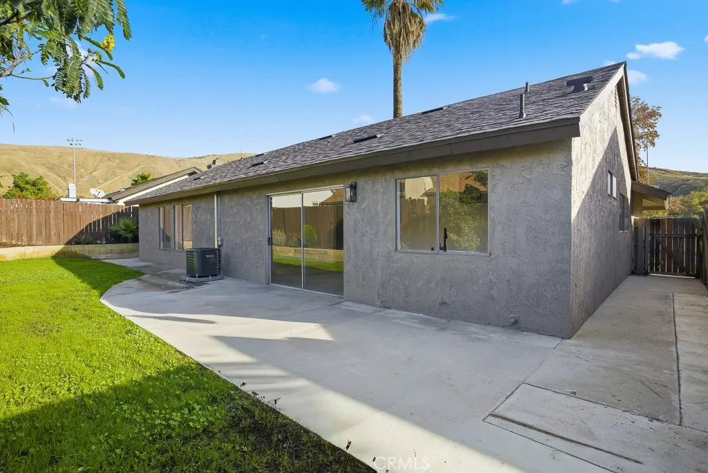 3278 Roberds Avenue, San Bernardino, California 92405 home-pic-21