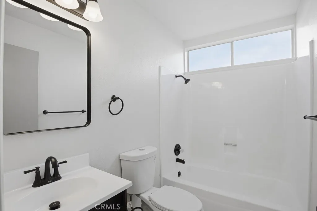 3278 Roberds Avenue, San Bernardino, California 92405 home-pic-17