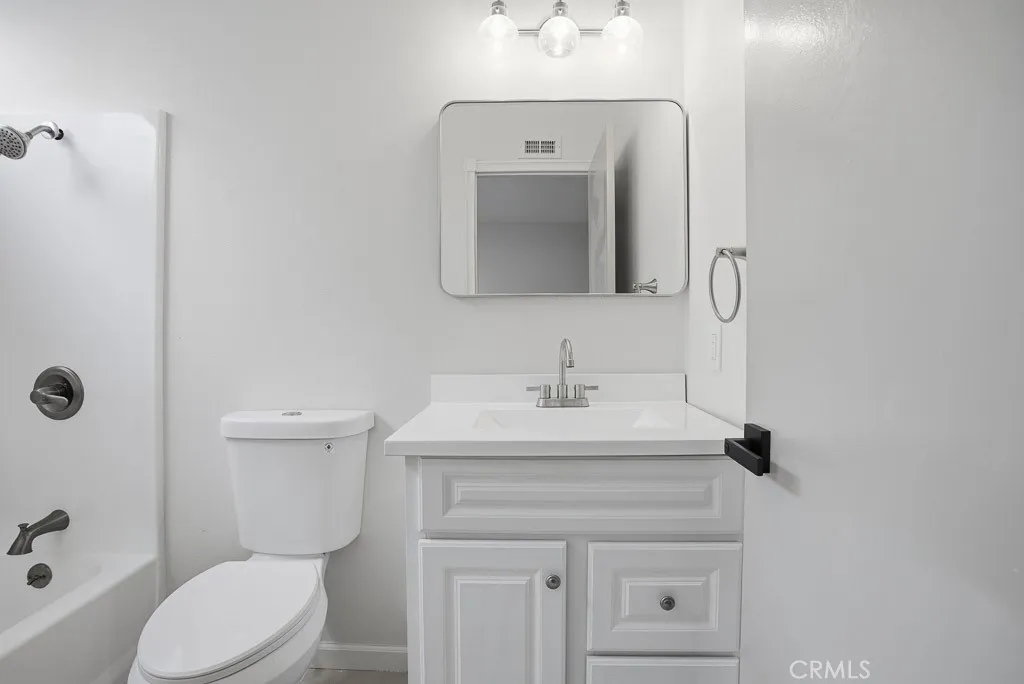 3278 Roberds Avenue, San Bernardino, California 92405 home-pic-20