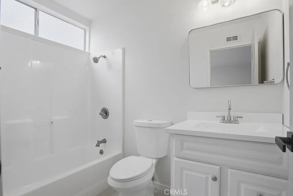 3278 Roberds Avenue, San Bernardino, California 92405 home-pic-19