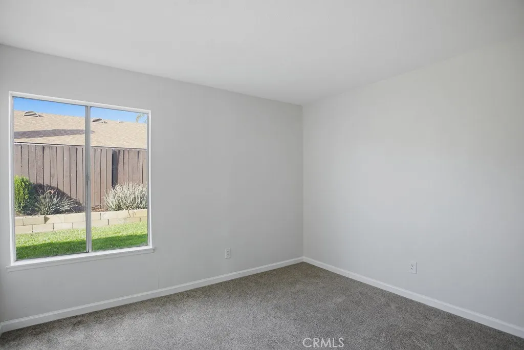 3278 Roberds Avenue, San Bernardino, California 92405 home-pic-12