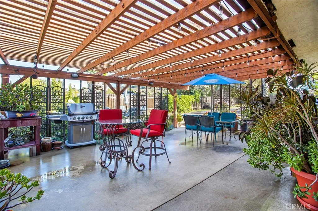 632 E 8th, Escondido, California 92025 home-pic-9