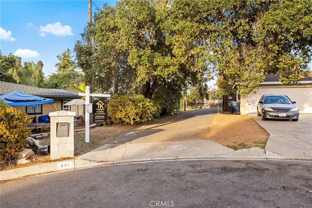632 E 8th, Escondido, California 92025 home-pic-31