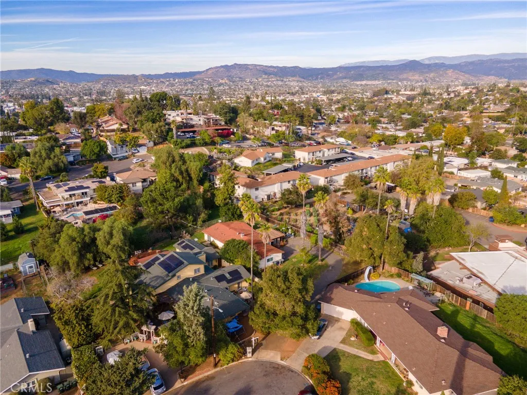632 E 8th, Escondido, California 92025 home-pic-35