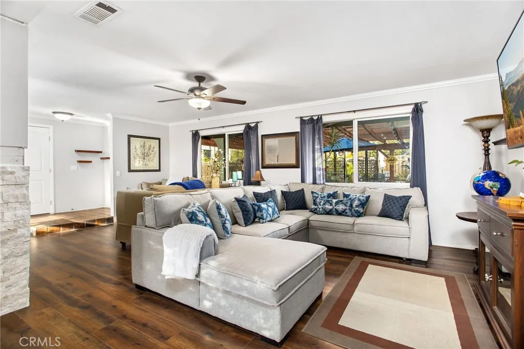 632 E 8th, Escondido, California 92025 home-pic-13