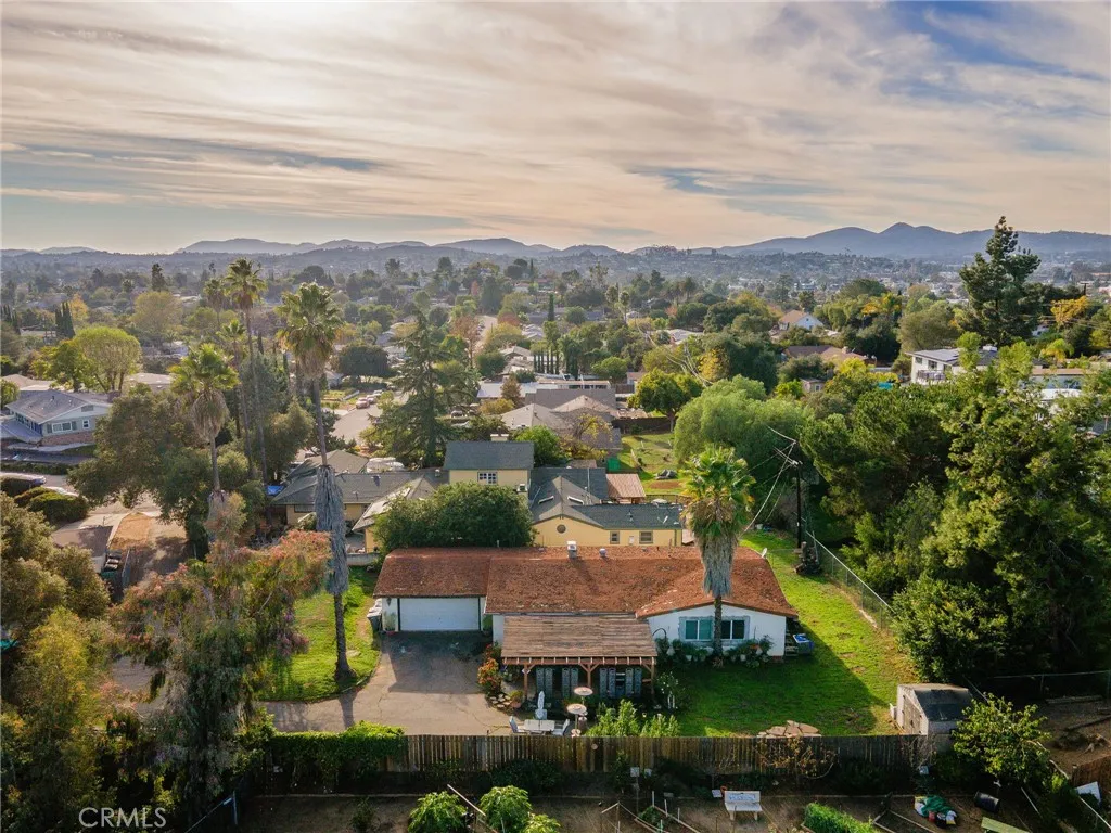 632 E 8th, Escondido, California 92025 home-pic-32