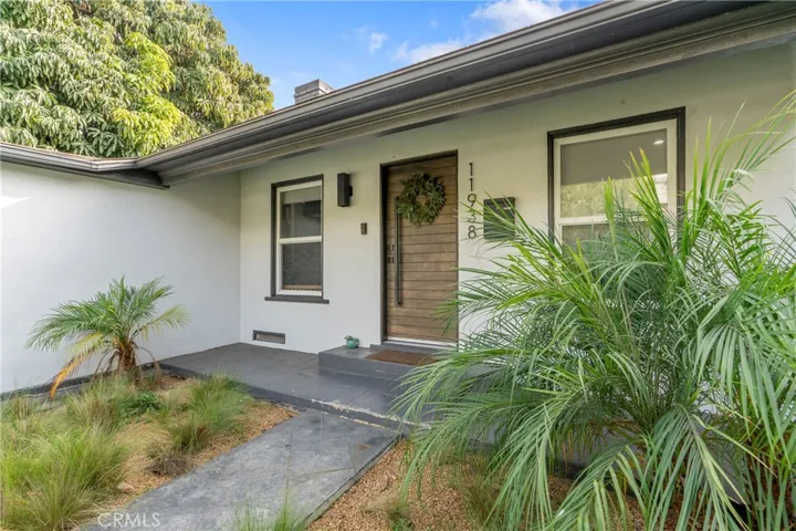 11938 Exposition Boulevard, Los Angeles, California 90064