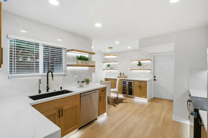 27639 Eucalyptus Court, Hayward, California 94544