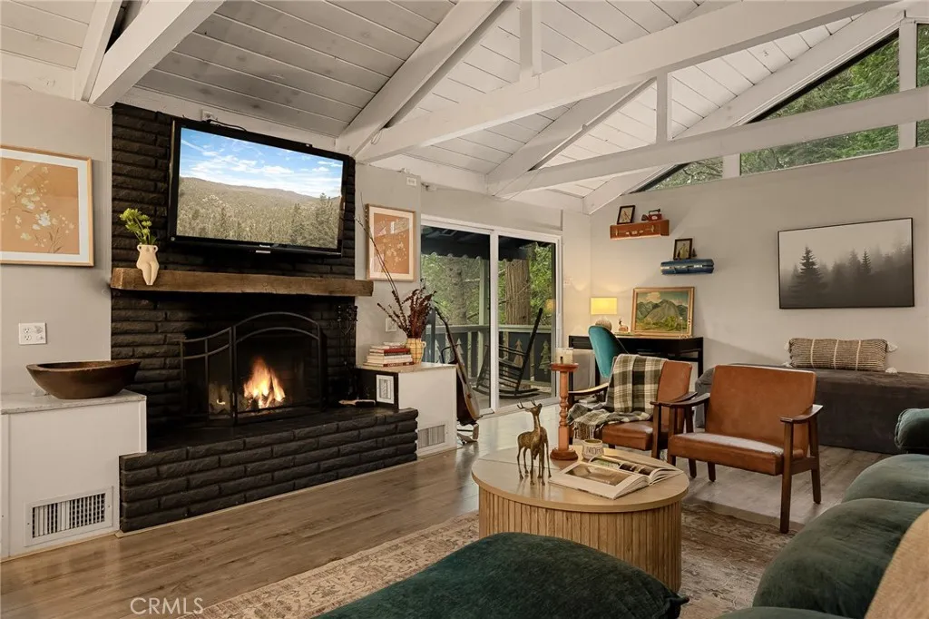 26615 Sugar Cone, Twin Peaks, California 92391 home-pic-3