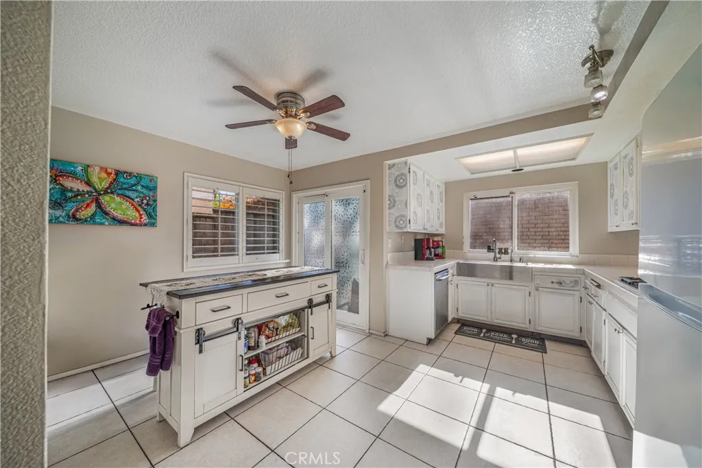 530 Conestoga Road, San Dimas, California 91773 home-pic-18