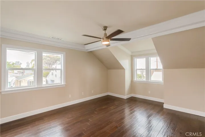 Upper bedroom 2