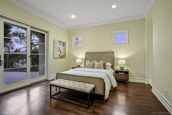 Convenient junior suite on entry level with direct outdoor access.